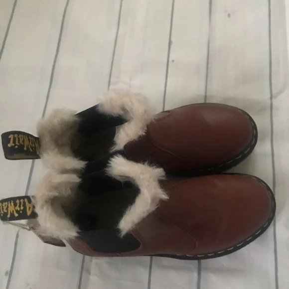 Dr. Martens- Brown Leather Fur-Lined Boots - Picture 4 of 6
